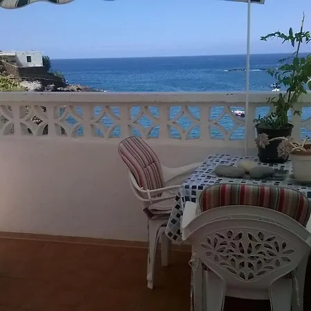 Cozy House Facing The Sea Semesterbostad
