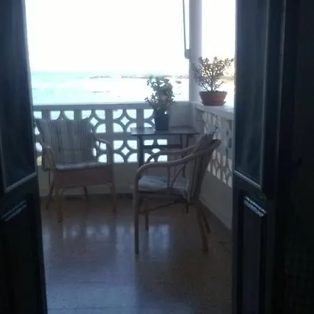 Cozy House Facing The Sea Feriehus *
